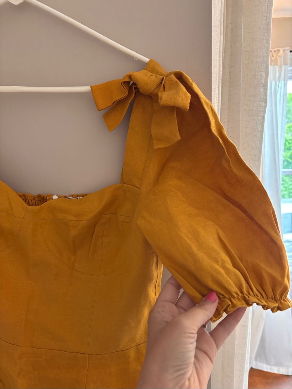 NWOT Reformation | 100% linen, Mustard Puff-Sleeve Mini Dress - Picture 4 of 10